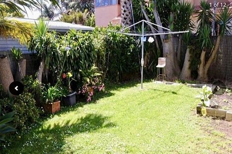 Photo of property in 2/1 Dunstall Place, Mangere Bridge, Auckland, 2022