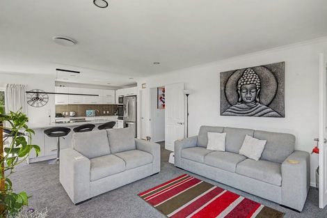 Photo of property in 127 Milne Drive, Paraparaumu, 5032