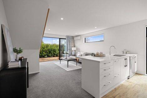 Photo of property in 52a Picton Avenue, Riccarton, Christchurch, 8011