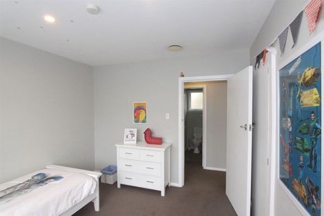 Photo of property in 42 Emlyn Place, Avondale, Christchurch, 8061