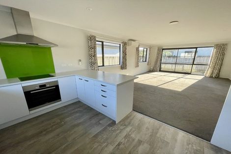 Photo of property in 165a Stokes Valley Road, Stokes Valley, Lower Hutt, 5019