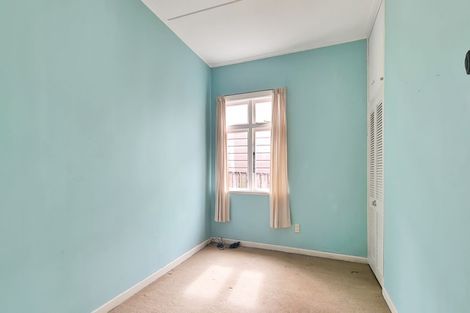 Photo of property in 42 Rolleston Street, Mount Cook, Wellington, 6021