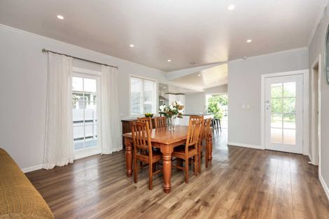 Photo of property in 706 Avenue Road West, Saint Leonards, Hastings, 4120