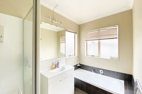 Photo of property in 11 Manning Rise, Flat Bush, Auckland, 2019