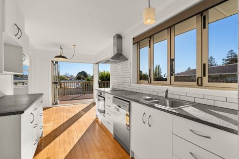 Photo of property in 4 Beaufort Avenue, Brookfield, Tauranga, 3110