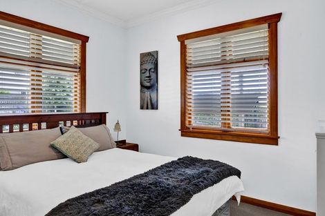 Photo of property in 58 Govett Avenue, Frankleigh Park, New Plymouth, 4310