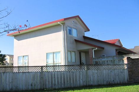 Photo of property in 4/17 Roanoke Way, Albany, Auckland, 0632