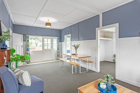 Photo of property in 10 Parakai Street, Paraparaumu, 5032