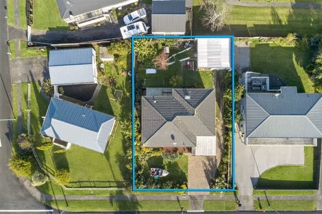 Photo of property in 60 Torkar Road, Clarks Beach, 2122