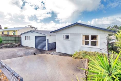 Photo of property in 20 Riserra Drive, Ranui, Auckland, 0612