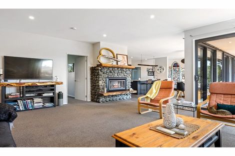 Photo of property in 44 Holiday Drive, Mairehau, Christchurch, 8052