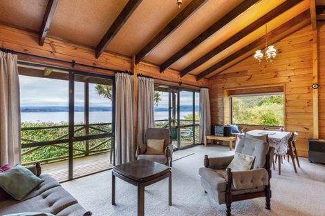 Photo of property in 19 Turangitukua Terrace, Kuratau, Turangi, 3381