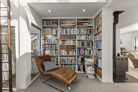 Photo of property in 24 Austin Road, Greenhithe, Auckland, 0632