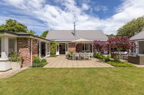 Photo of property in 40 Weka Street, Fendalton, Christchurch, 8041