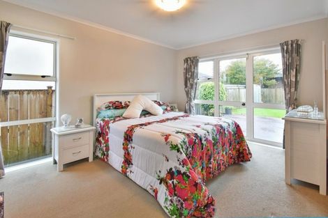 Photo of property in 20 Manara Place, The Gardens, Auckland, 2105
