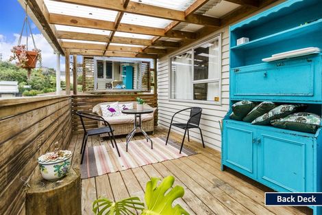 Photo of property in 12 Cypress Place, Sunnynook, Auckland, 0620