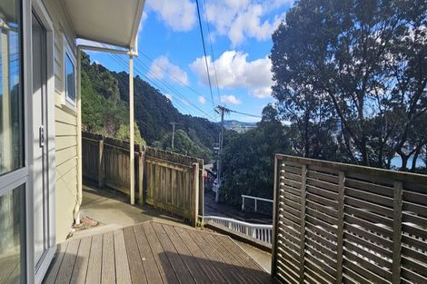 Photo of property in 43 Palliser Road, Roseneath, Wellington, 6011