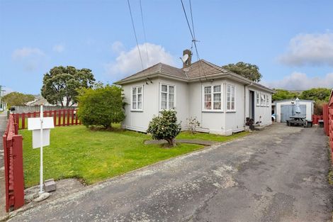 Photo of property in 12 Reynolds Street, Taita, Lower Hutt, 5011