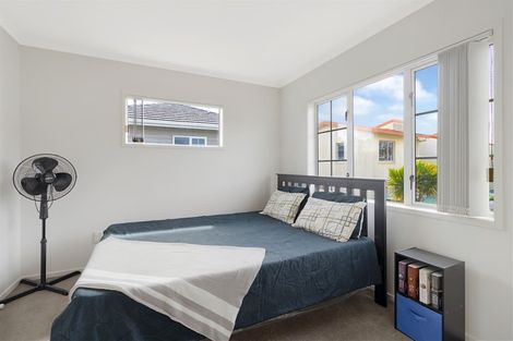 Photo of property in 38 Mulvaney Crescent, Henderson, Auckland, 0612