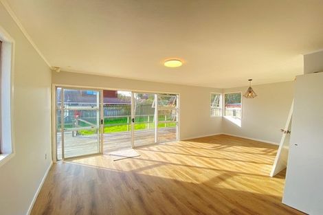 Photo of property in 75 Lewisham Street, Highland Park, Auckland, 2010