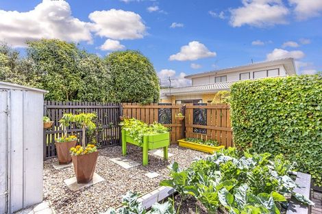 Photo of property in 5 Michigan Place, Burwood, Christchurch, 8083