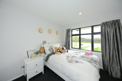 Photo of property in 1 Leonie Lane, West Melton, 7618