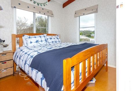 Photo of property in 5 Hicks Place, Cooks Beach, Whitianga, 3591