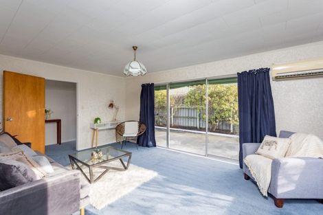 Photo of property in 60 Denise Crescent, Hornby, Christchurch, 8042