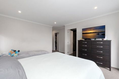 Photo of property in 45 Awataha Crescent, Pyes Pa, Tauranga, 3110