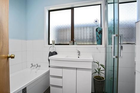 Photo of property in 37 Stirling Drive, Morrinsville, 3300