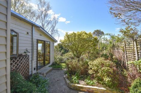 Photo of property in 9 Sandhead Street, Waihola, Milton, 9073