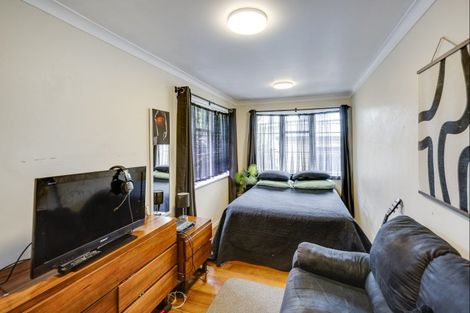 Photo of property in 115 Latham Street, Marewa, Napier, 4110