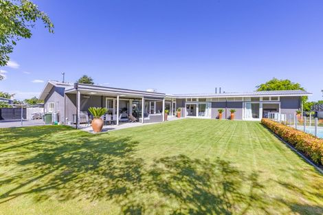 Photo of property in 15 Goodger Street, Waipukurau, 4200