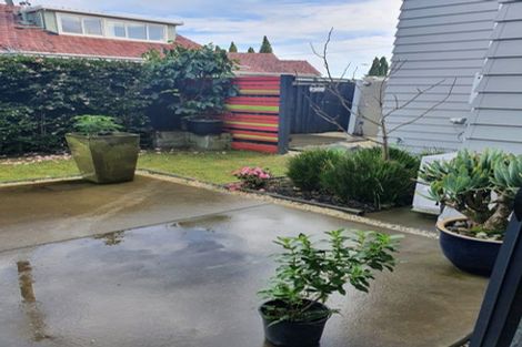 Photo of property in 2/382 Cobham Drive, Hillcrest, Hamilton, 3216