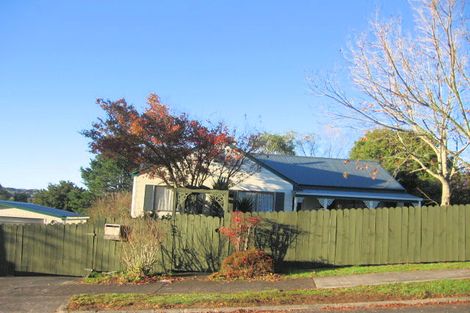 Photo of property in 1 Flamingo Court, Goodwood Heights, Auckland, 2105