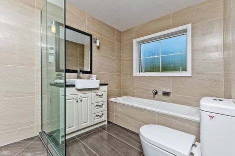 Photo of property in 15 Te Oneroa Way, Long Bay, Auckland, 0630