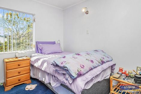Photo of property in 11 Robert Burke Place, Henderson, Auckland, 0612