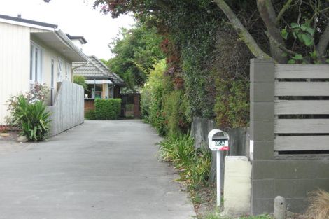 Photo of property in 2/86 Suva Street, Upper Riccarton, Christchurch, 8041