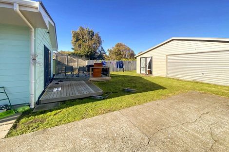 Photo of property in 15 Gibson Street, Aramoho, Whanganui, 4500