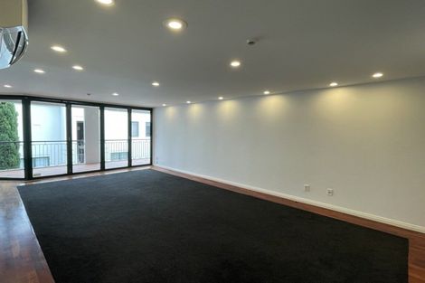 Photo of property in St James Courts, 1/77 Gloucester Street, Christchurch Central, Christchurch, 8013