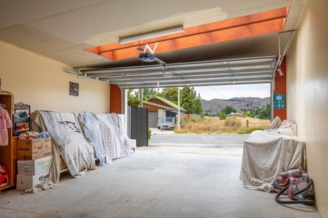Photo of property in 2 Clutha Street, Alexandra, 9320