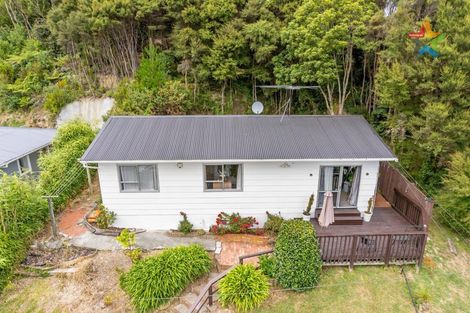 Photo of property in 4 John Street, Stokes Valley, Lower Hutt, 5019