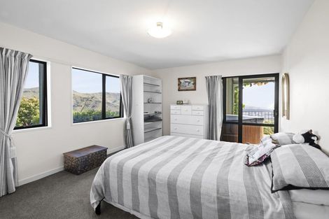 Photo of property in 18 Rockview Place, Mount Pleasant, Christchurch, 8081