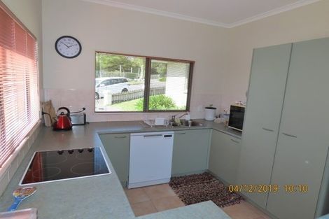 Photo of property in 6 Longview Rise, Massey, Auckland, 0614