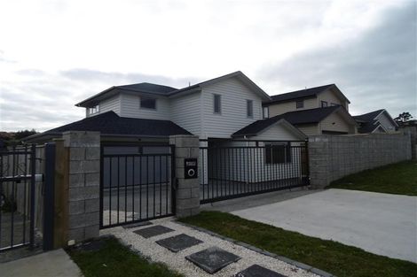 Photo of property in 17 Ballyboe Place, Pinehill, Auckland, 0632