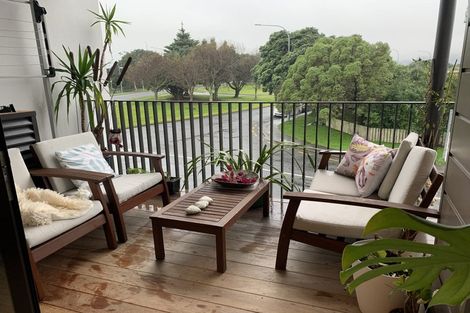 Photo of property in 103/94 Cambridge Terrace, Waterloo, Lower Hutt, 5011