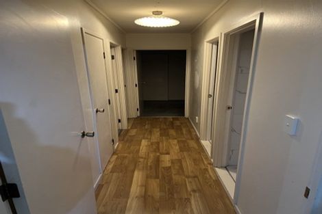 Photo of property in 10 Rukumoana Place, Clendon Park, Auckland, 2103