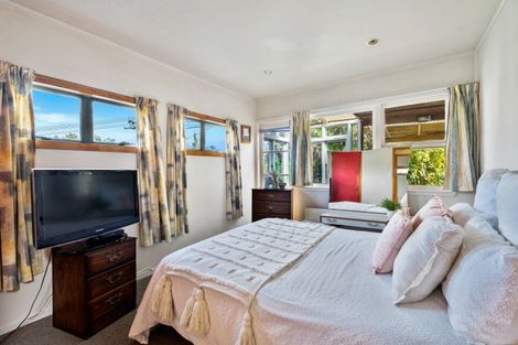 Photo of property in 132 Oakura Road, Oakura, Hikurangi, 0184