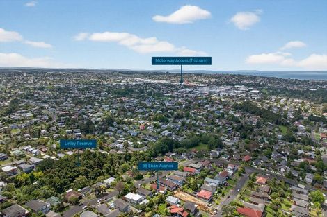 Photo of property in 98 Eban Avenue, Hillcrest, Auckland, 0627