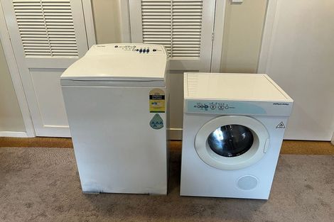 Photo of property in 114 Cambridge Terrace, Fairfield, Lower Hutt, 5011